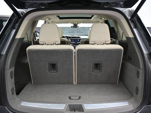 Used 2020 Cadillac XT6 Premium Luxury FWD image 30