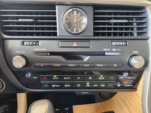 Certified 2022 Lexus RX 350L FWD w/ Premium Package image 17