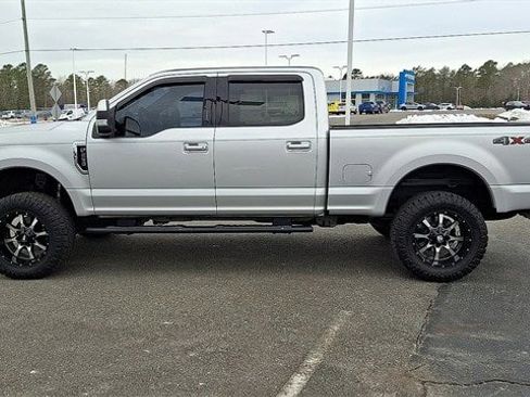 Certified 2017 Ford F250 Lariat image 5