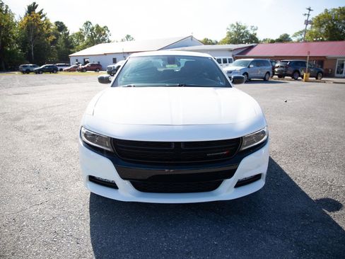 Used 2023 Dodge Charger SXT image 9