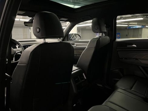 Used 2023 Volkswagen Atlas Cross Sport SE w/ Panoramic Sunroof Package AWD/4WD image 23