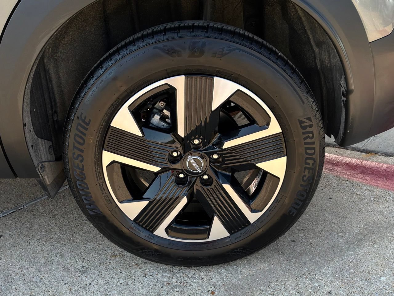 Used 2026 Nissan Kicks SV w/ Cold Weather Package AWD/4WD image 9