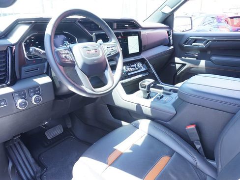 Certified 2025 GMC Sierra 1500 AT4 AWD/4WD image 17