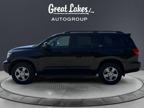 Used 2011 Toyota Sequoia SR5 AWD/4WD image 2