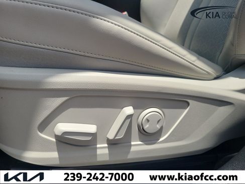 Certified 2023 Kia Sorento S w/ Panoramic Sunroof Package FWD image 26