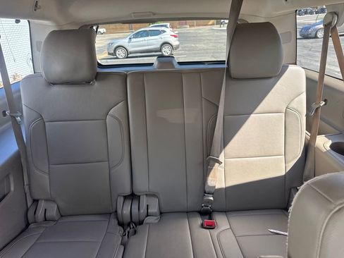 Used 2016 Chevrolet Suburban LTZ AWD/4WD image 40