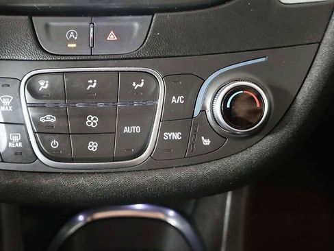 Used 2023 Chevrolet Malibu LT FWD image 43