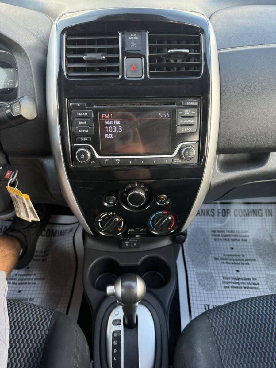 Used 2018 Nissan Versa Note SV FWD image 17