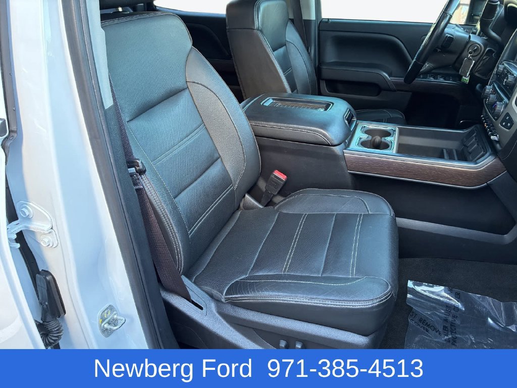Used 2017 GMC Sierra 2500 Denali AWD/4WD image 30
