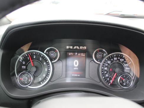 Used 2019 RAM 2500 Big Horn image 12