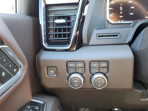 New 2026 GMC Sierra 3500 Denali image 29