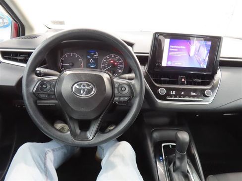 Used 2025 Toyota Corolla LE FWD image 20