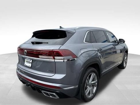 Used 2024 Volkswagen Atlas Cross Sport SEL R-Line AWD/4WD image 12