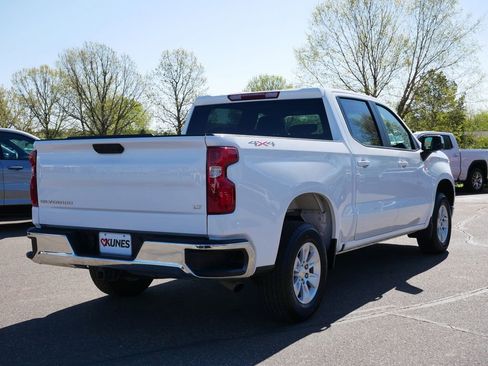Used 2023 Chevrolet Silverado 1500 LT AWD/4WD image 10