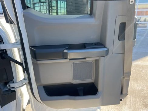 Used 2016 Ford F150 XLT w/ Equipment Group 302A Luxury image 16