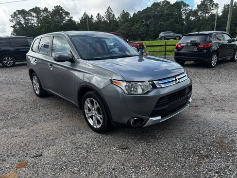 Used 2015 Mitsubishi Outlander SE FWD image 9