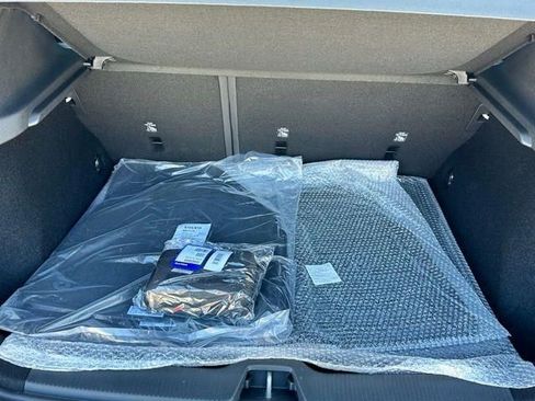 New 2026 Volvo EX30 Plus w/ Protection Package Premier image 9