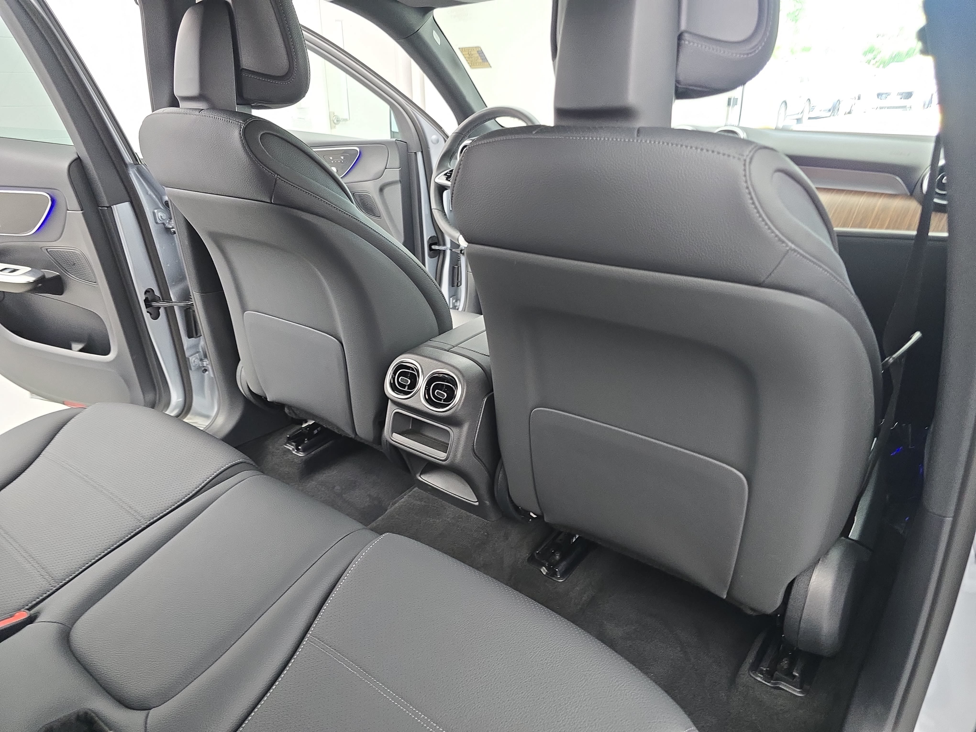 Certified 2026 Mercedes-Benz GLC 300 image 11