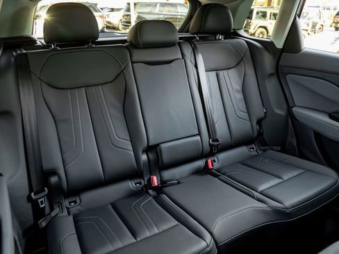 New 2026 Audi Q3 quattro 2.0T AWD/4WD image 25