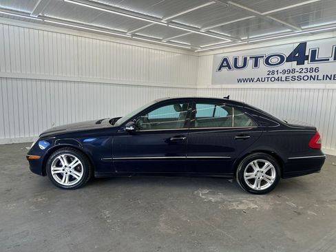 Used 2008 Mercedes-Benz E 350 4MATIC Sedan image 8