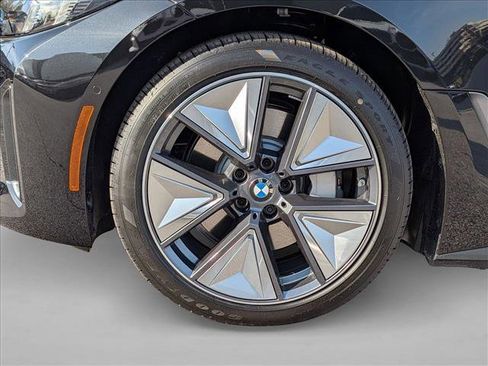 New 2026 BMW i4 xDrive40i image 10