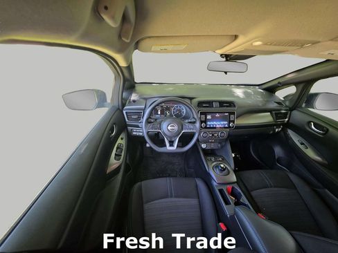 Used 2025 Nissan Leaf S FWD image 10