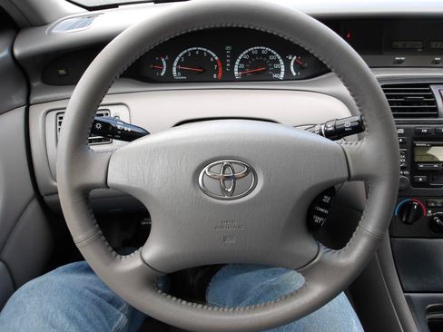 Used 2002 Toyota Avalon XL FWD image 13