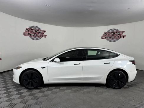 Used 2025 Tesla Model 3 Long Range RWD image 4