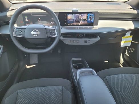New 2026 Nissan Leaf FWD image 7
