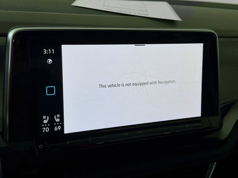 Used 2025 Volkswagen Atlas Cross Sport SE image 17