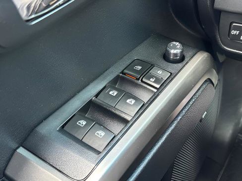 Used 2017 Toyota Tacoma Limited w/ Tow Package AWD/4WD image 20