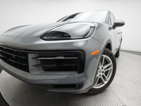 Certified 2026 Porsche Cayenne Coupe image 7