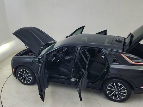 Used 2025 Cadillac Lyriq Sport AWD/4WD image 87
