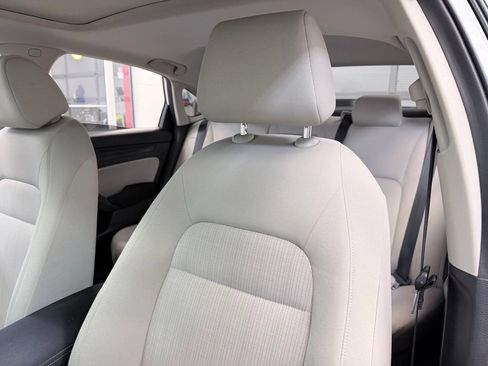 Used 2022 Honda Civic EX image 16