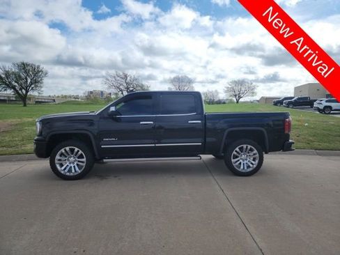Used 2018 GMC Sierra 1500 Denali w/ Denali Ultimate Package image 7