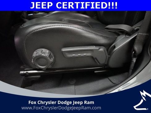 Certified 2020 Jeep Wrangler Unlimited Sahara image 28