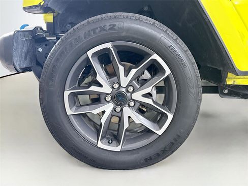 Used 2024 Jeep Wrangler Sport S image 13