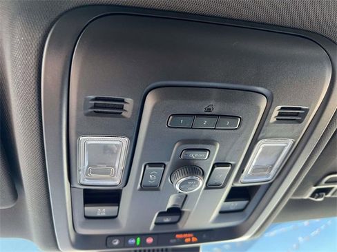 Used 2023 GMC Yukon XL AT4 w/ AT4 Premium Plus Package image 32