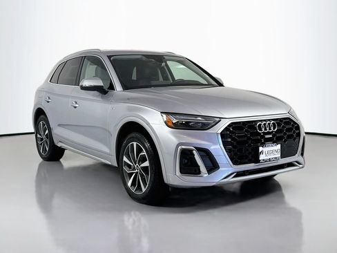 Used 2023 Audi Q5 2.0T Premium w/ Convenience Package AWD/4WD image 4