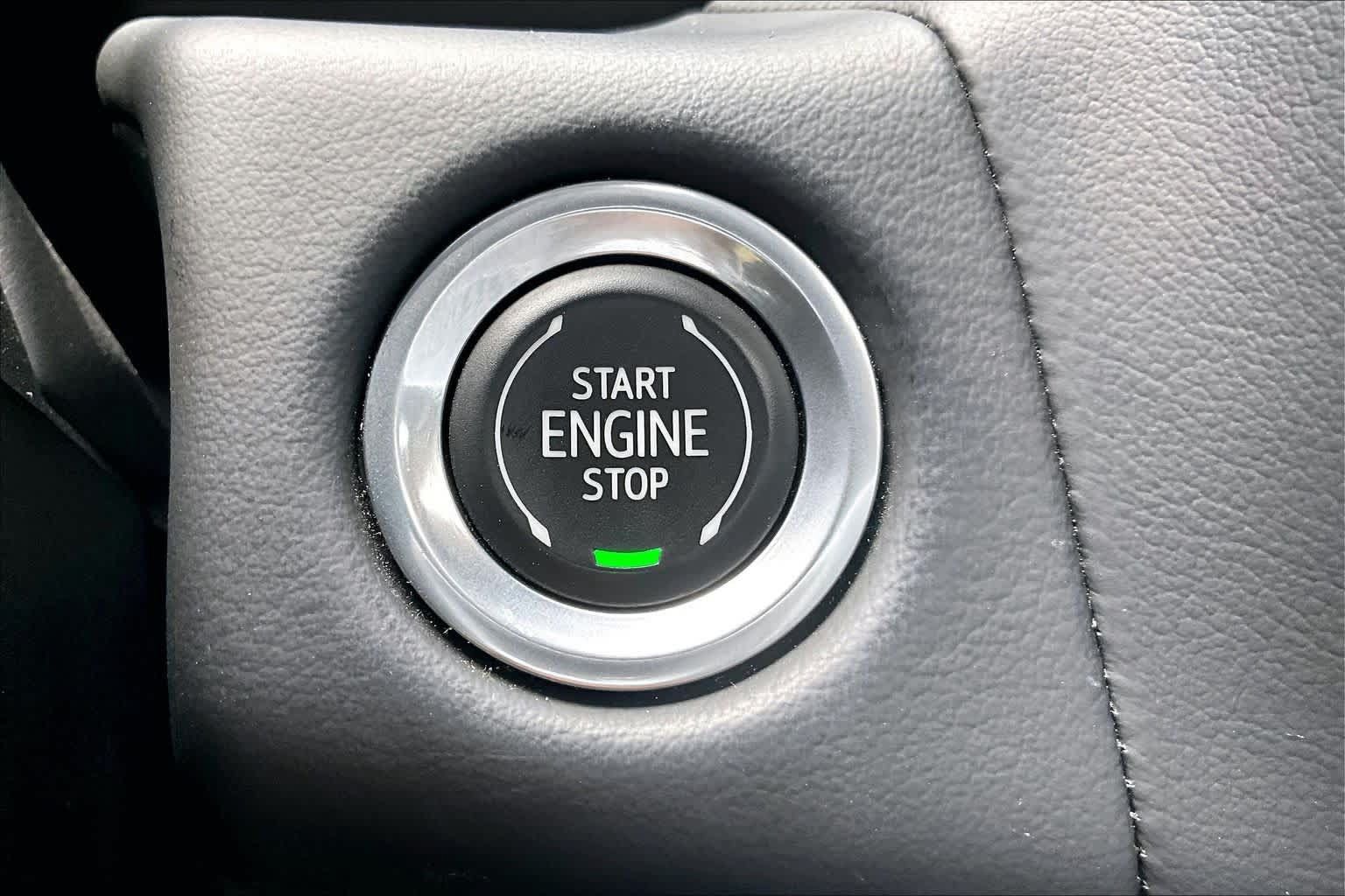 Used 2022 GMC Yukon SLT w/ SLT Premium Package RWD image 33