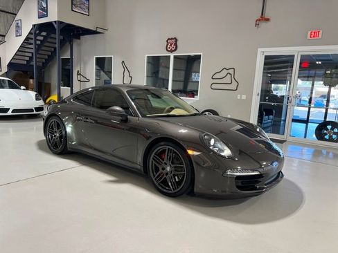 Used 2013 Porsche 911 Carrera 4S image 48