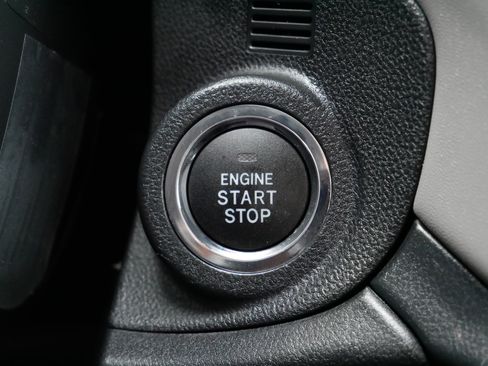 Used 2025 Subaru Outback Premium image 30