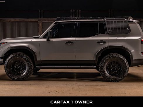 Used 2024 Lexus GX 550 image 5