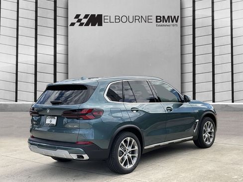 New 2026 BMW X5 sDrive40i image 4