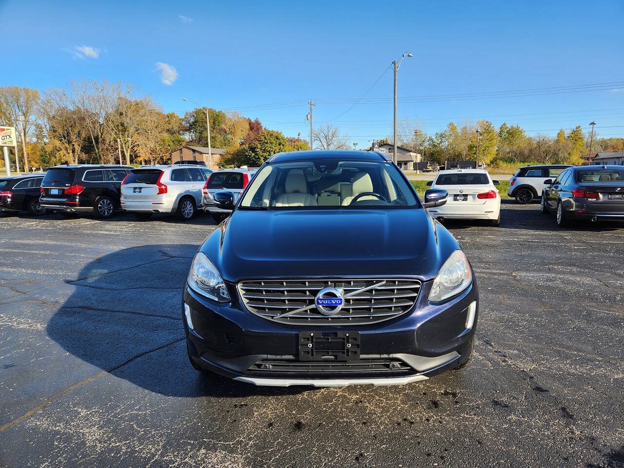Used 2016 Volvo XC60 T5 Premier w/ Proximity Package FWD image 18