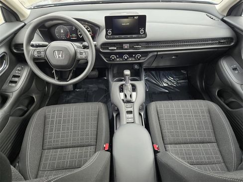 Certified 2025 Honda HR-V LX image 12