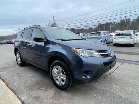 Used 2014 Toyota RAV4 LE image 3
