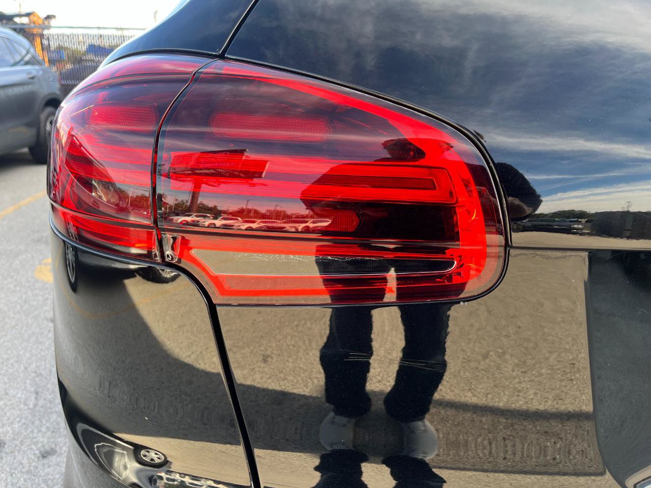 Used 2016 Porsche Cayenne Diesel AWD/4WD image 25