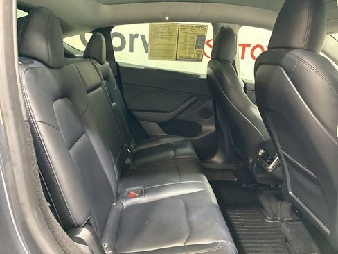 Used 2023 Tesla Model Y Long Range image 15
