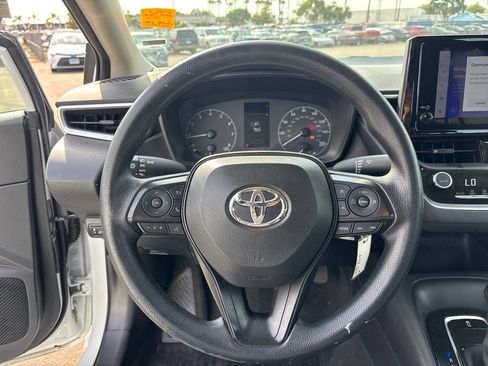 Used 2024 Toyota Corolla LE FWD image 10